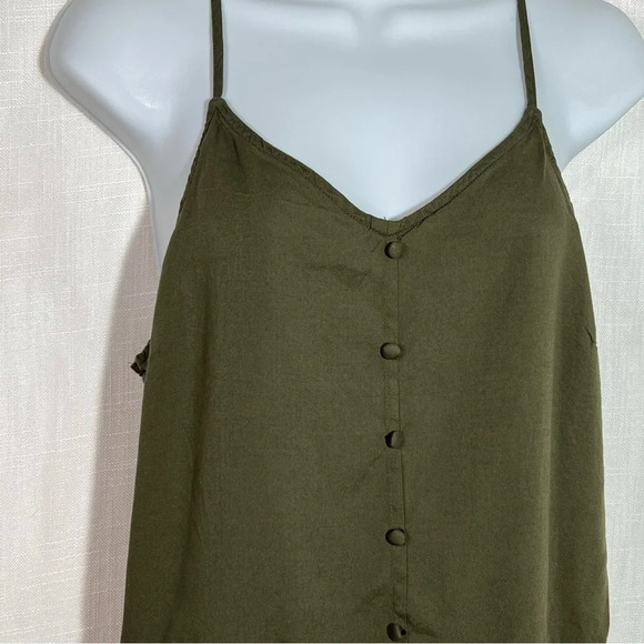 Abound Solid Button Front Loose Simple Ruffle Hem Summer Cami Top Size Medium - Picture 3 of 6